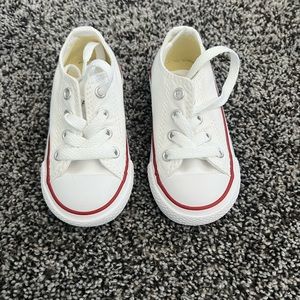 Toddler White Converse / Size 5 / EXCELLENT CONDITION